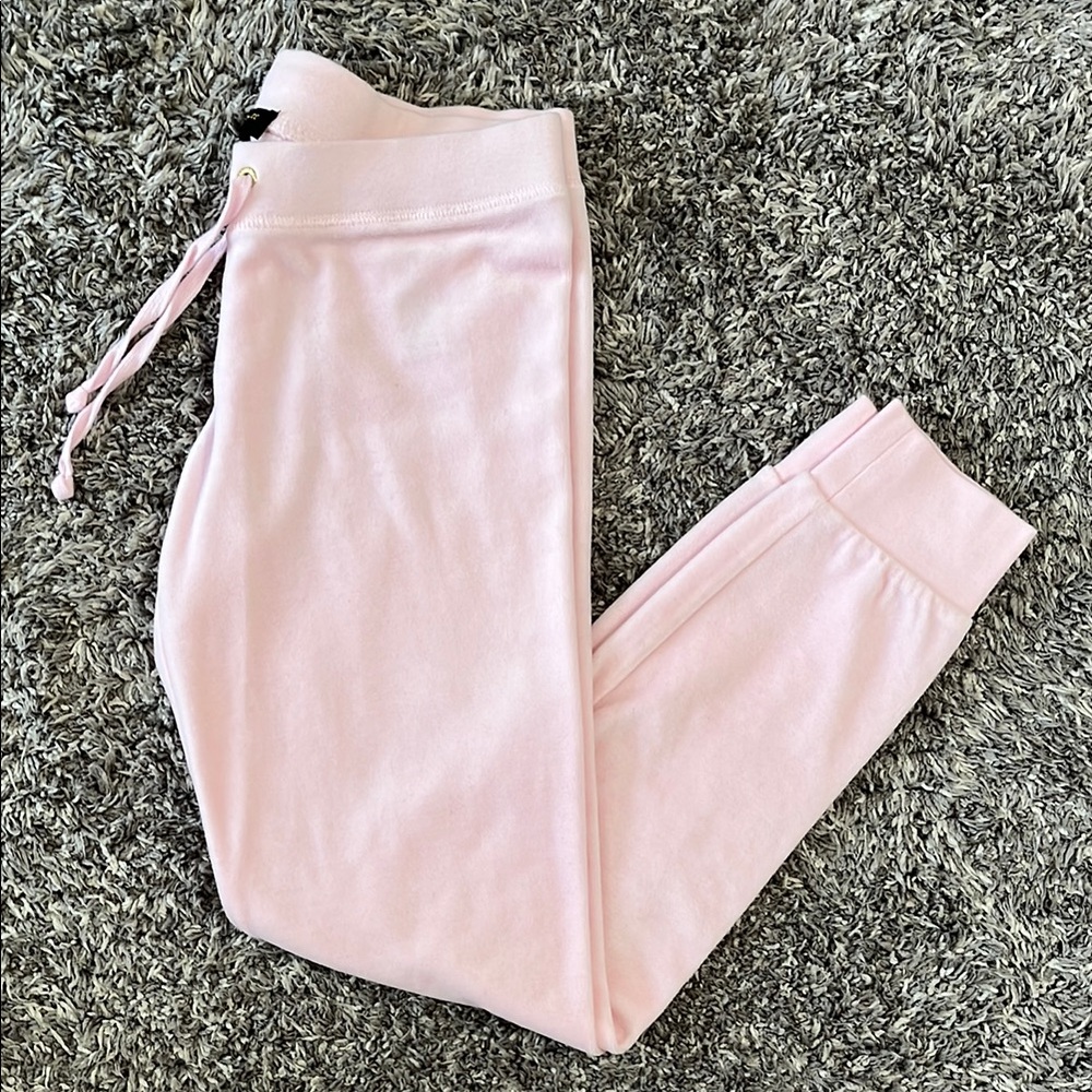 JUICY COUTURE VELOUR BABY PINK JOGGERS